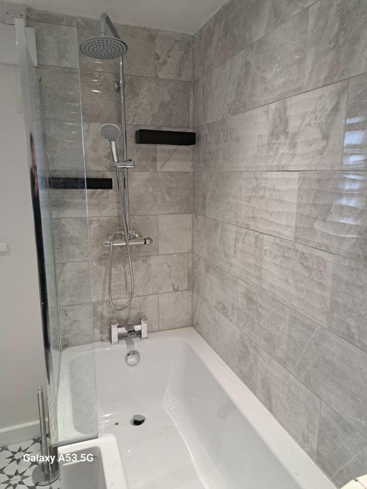 Kilex House - Monthly 3 Bed Bike Store Contractors Holiday home