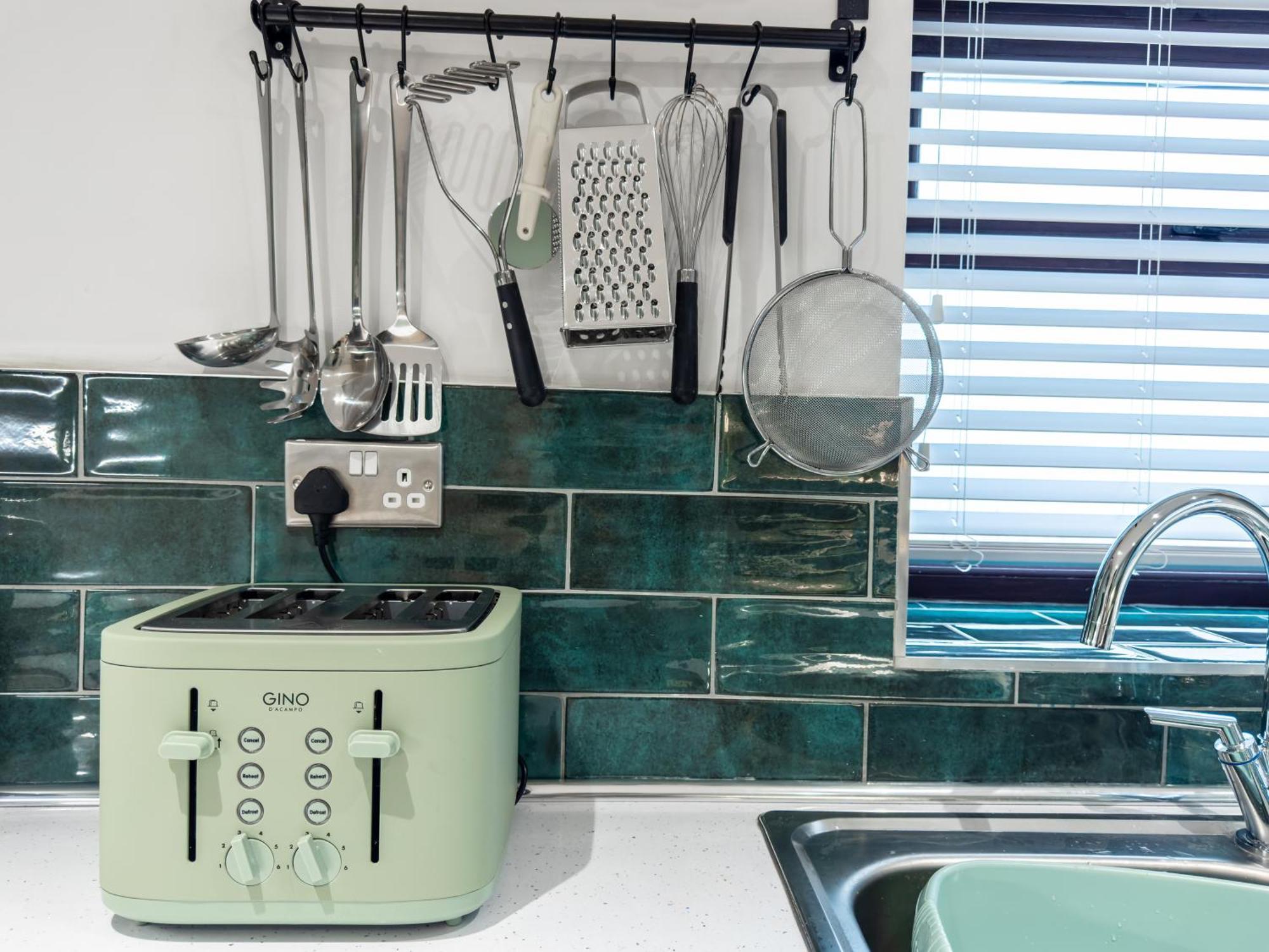 Kilex House - Monthly 3 Bed Bike Store Contractors Holiday home Bedlinog