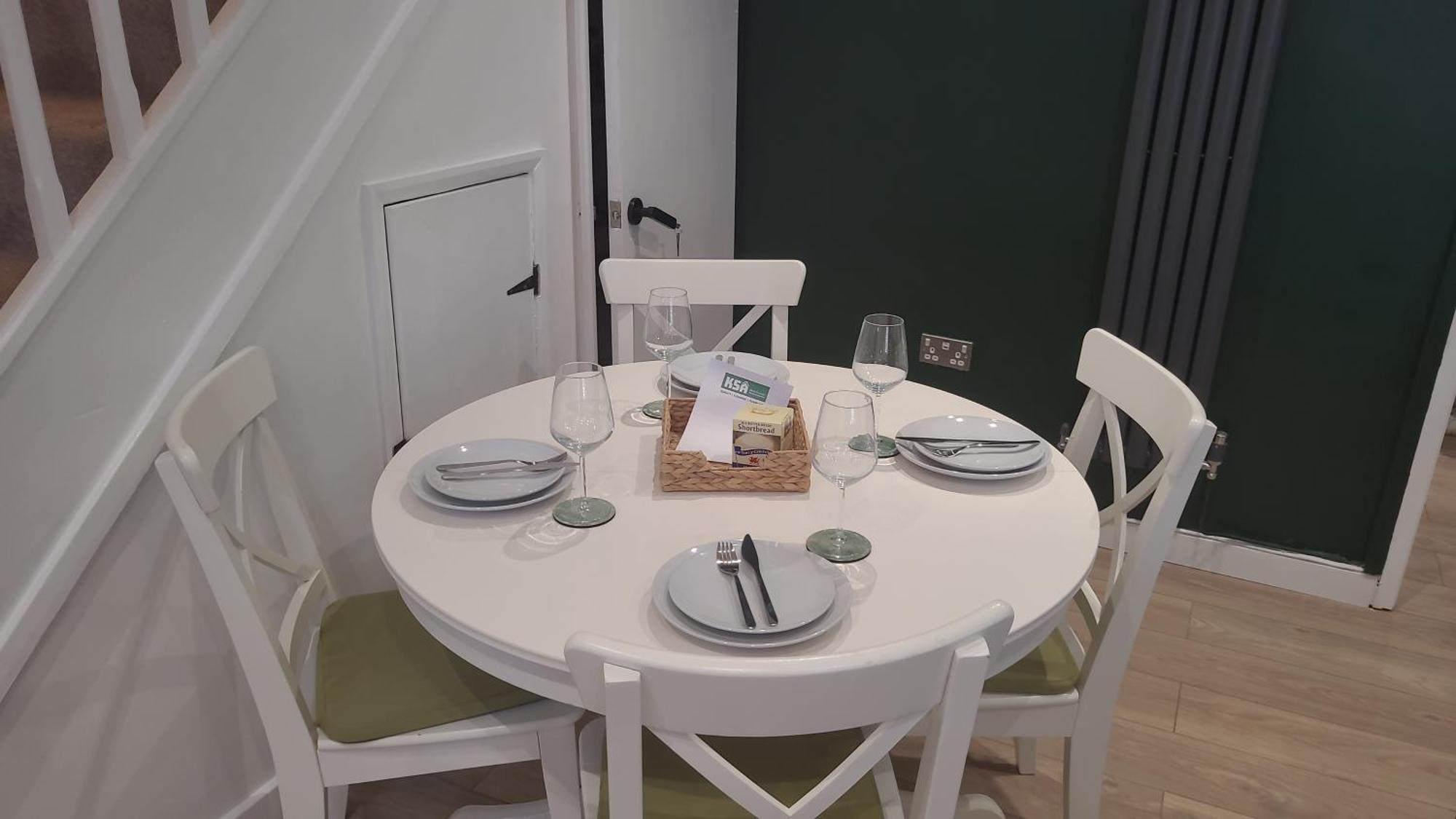 Kilex House - Monthly 3 Bed Bike Store Contractors Holiday home