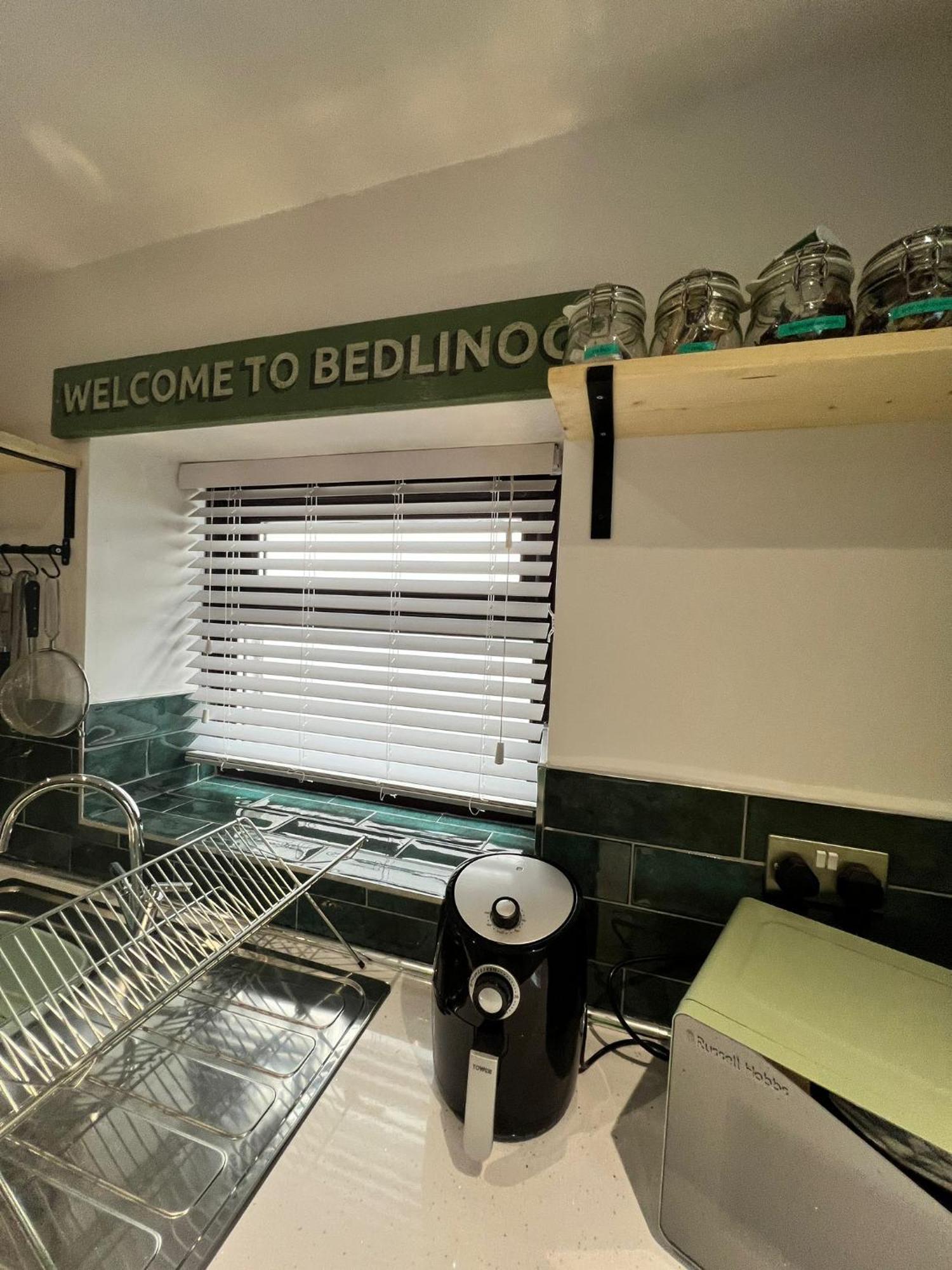Kilex House - Monthly 3 Bed Bike Store Contractors *
