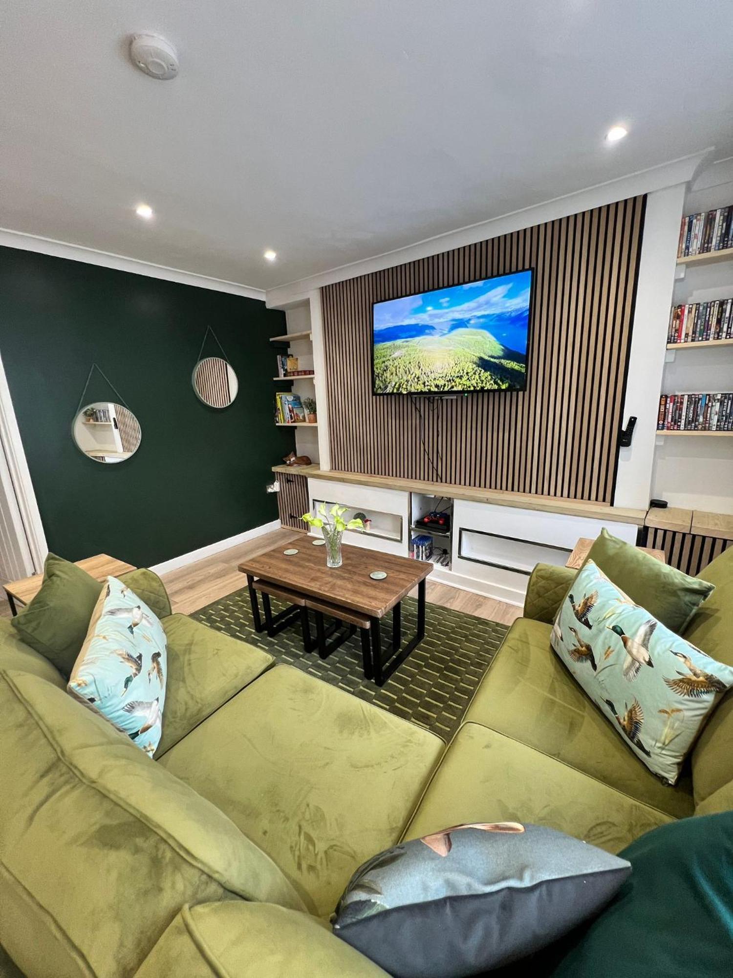 Kilex House - Monthly 3 Bed Bike Store Contractors Holiday home Bedlinog