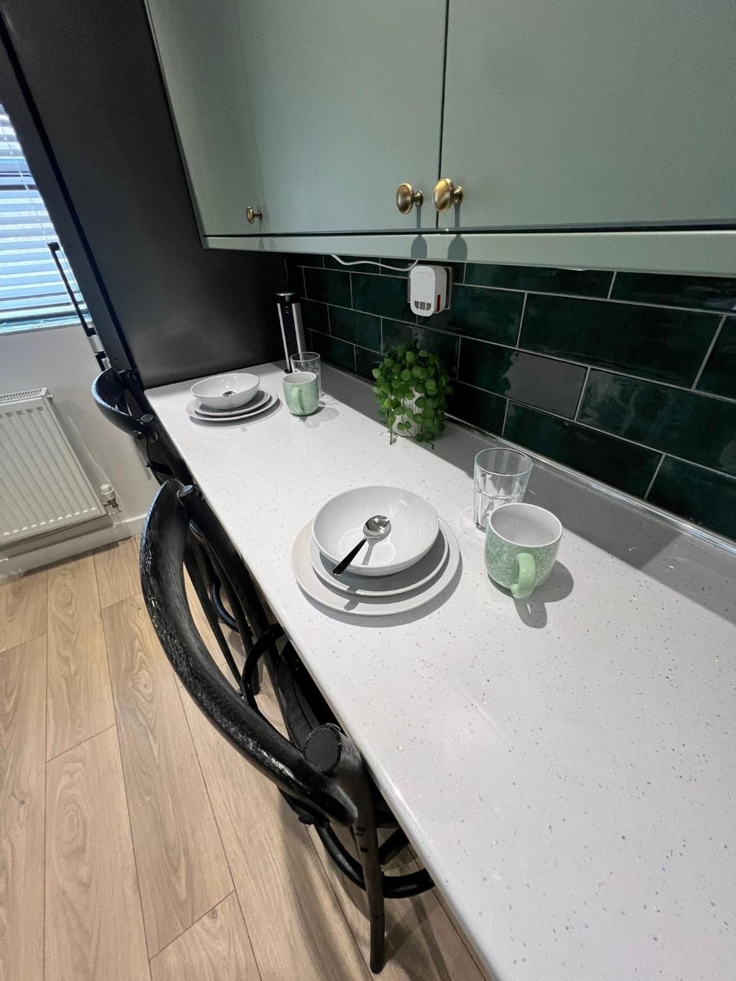 Kilex House - Monthly 3 Bed Bike Store Contractors Bedlinog