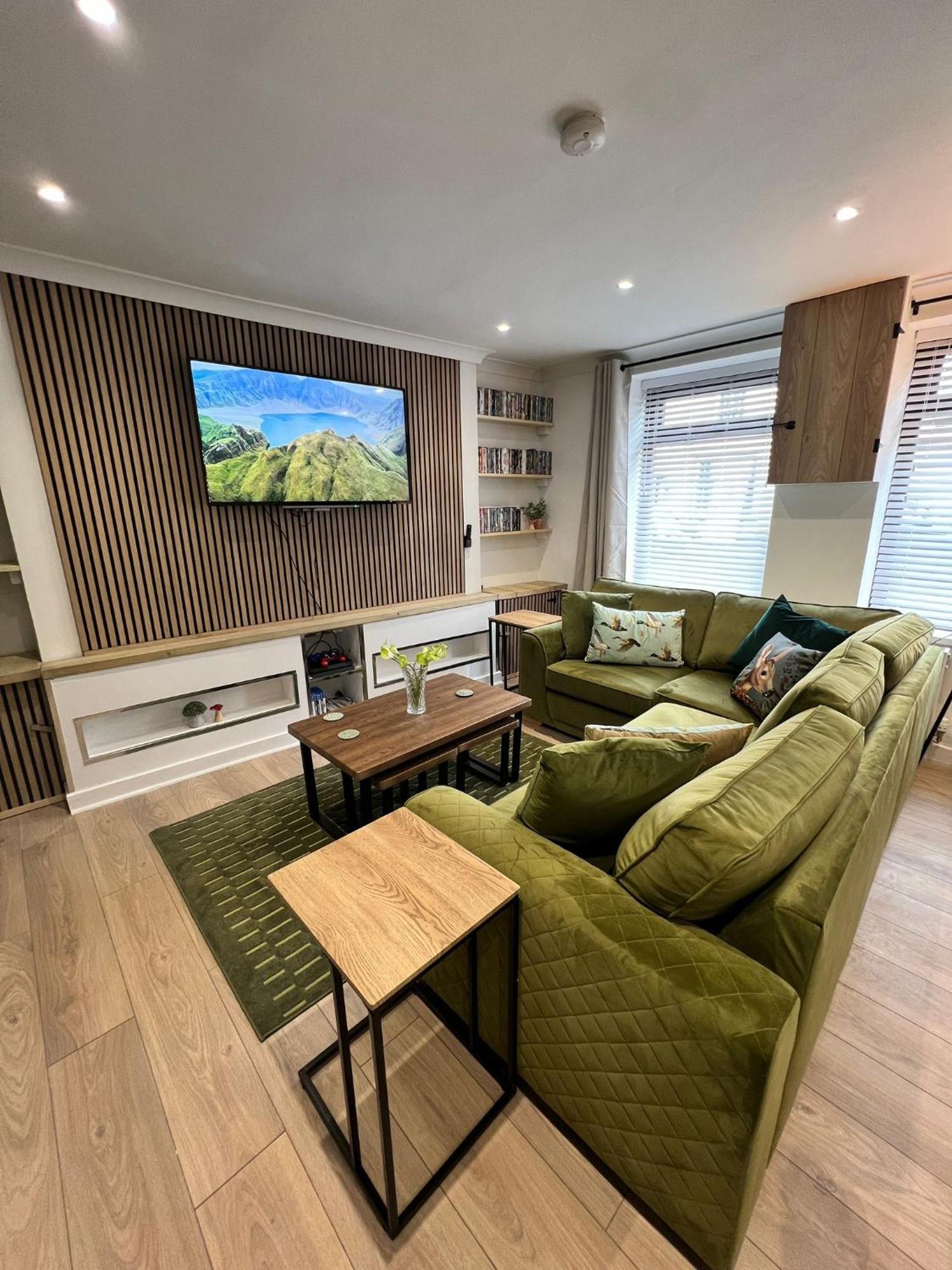 Kilex House - Monthly 3 Bed Bike Store Contractors Holiday home *